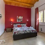 Marigu Con E Piscina 빌라