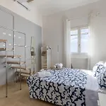 Marigu Con E Piscina 시클리