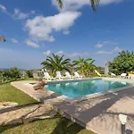 빌라 Marigu Con E Piscina