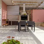 빌라 Marigu Con E Piscina 시클리