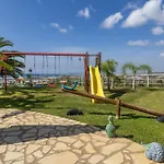 빌라 Marigu Con E Piscina