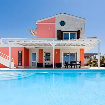 Marigu Con E Piscina