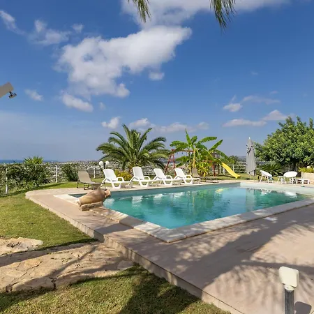 Villa Marigu Con E Piscina
